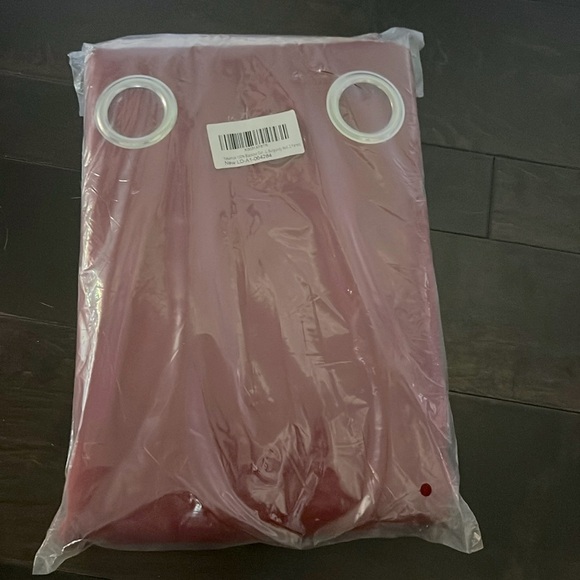 Blackout Cutains Burgundy 2 panels - Picture 4 of 7